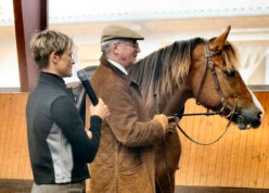 Philippe Karl beantwortet Fragen der Zuschauer gern